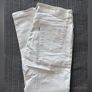 Levi’s skinny jeans